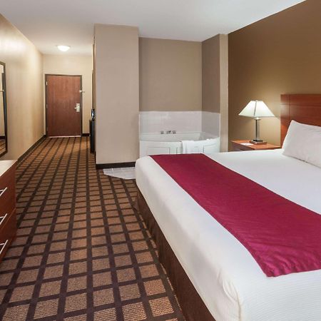 Baymont By Wyndham New Buffalo Kültér fotó